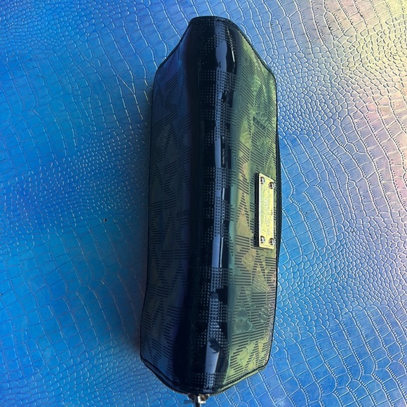 Michael Kors JET SET ZIPAROUND CONTINENTAL BLACK WALLET - Picture 13 of 14